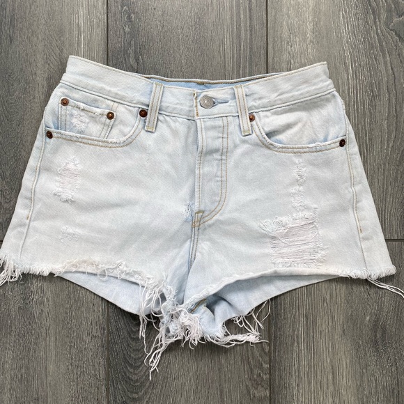 Levi 501 Original Shorts| size 25 - Picture 2 of 5